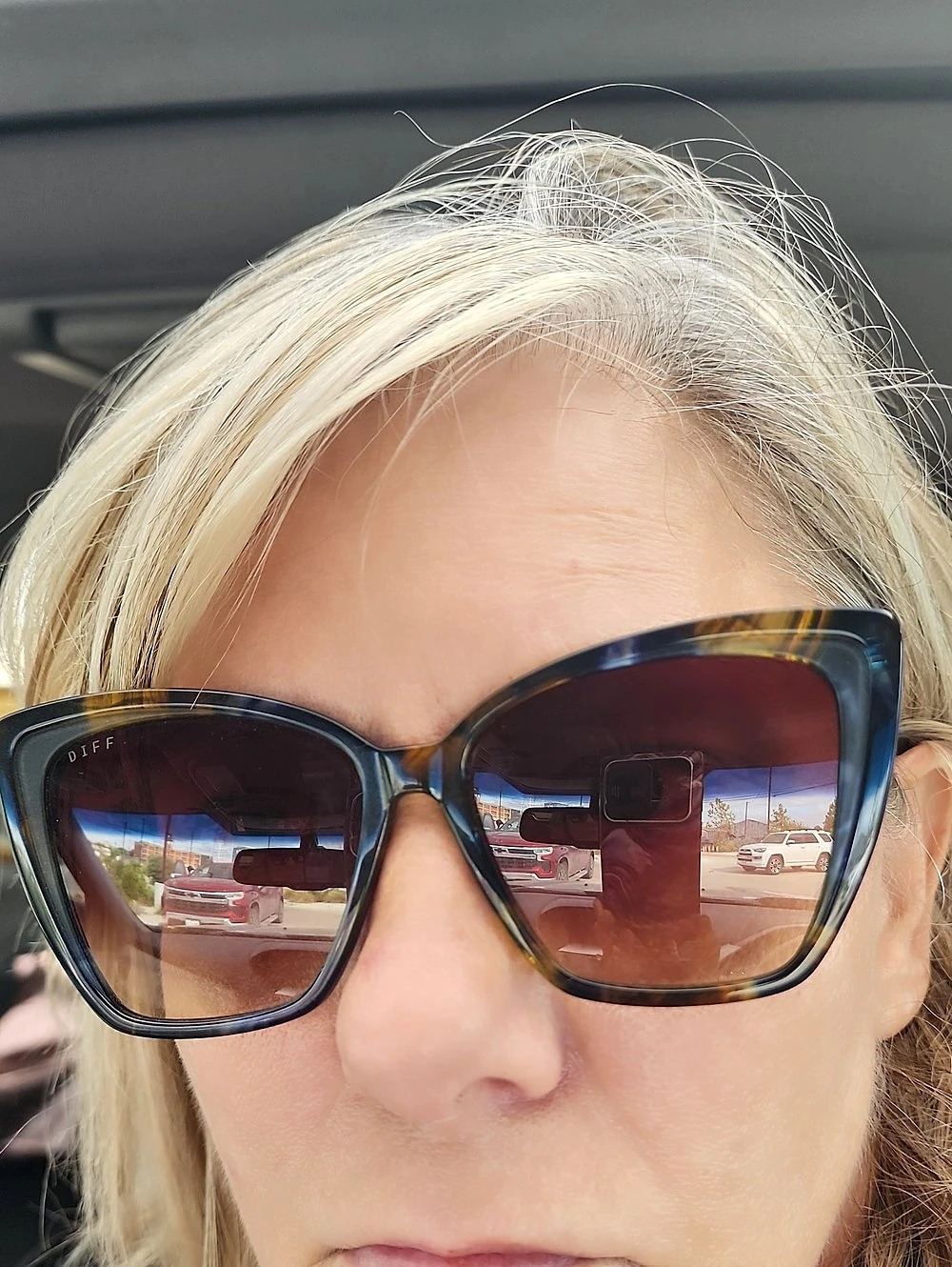 NEW DIFF Tortoiseshell Square Sunglasses in Blue & Brown New With Tags